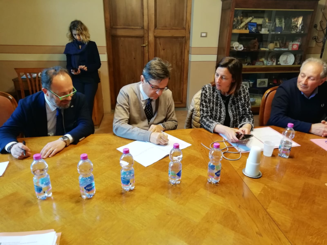 firma-convenzione-3
