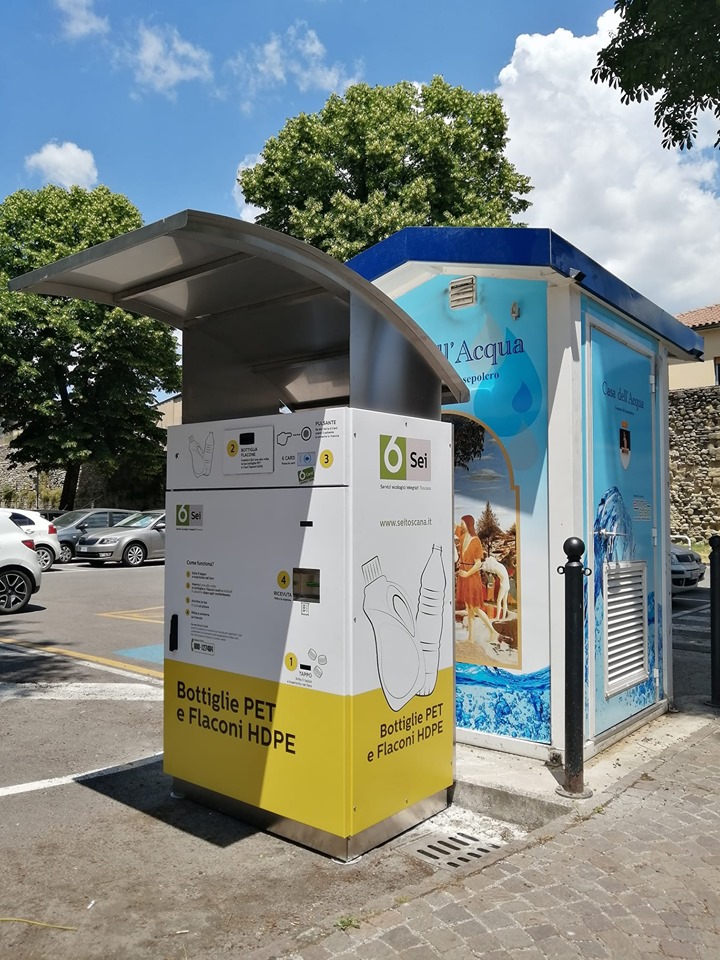 A Sansepolcro arrivano gli eco-compattatori per la raccolta della plastica
