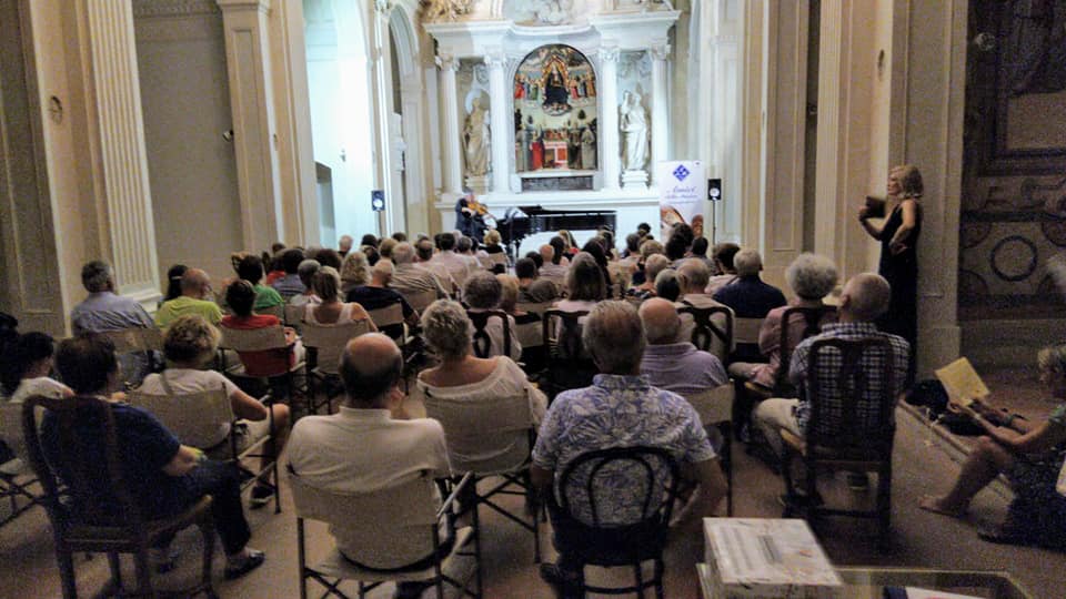 SANSEPOLCRO, GRANDE SUCCESSO E “TUTTO ESAURITO” per   IL CONCERTO DI CHIOSTRI ACUSTICI  